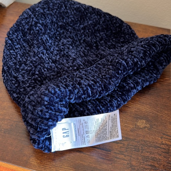 Gap, Navy Scarf and Hat Set. NWT - Picture 5 of 5